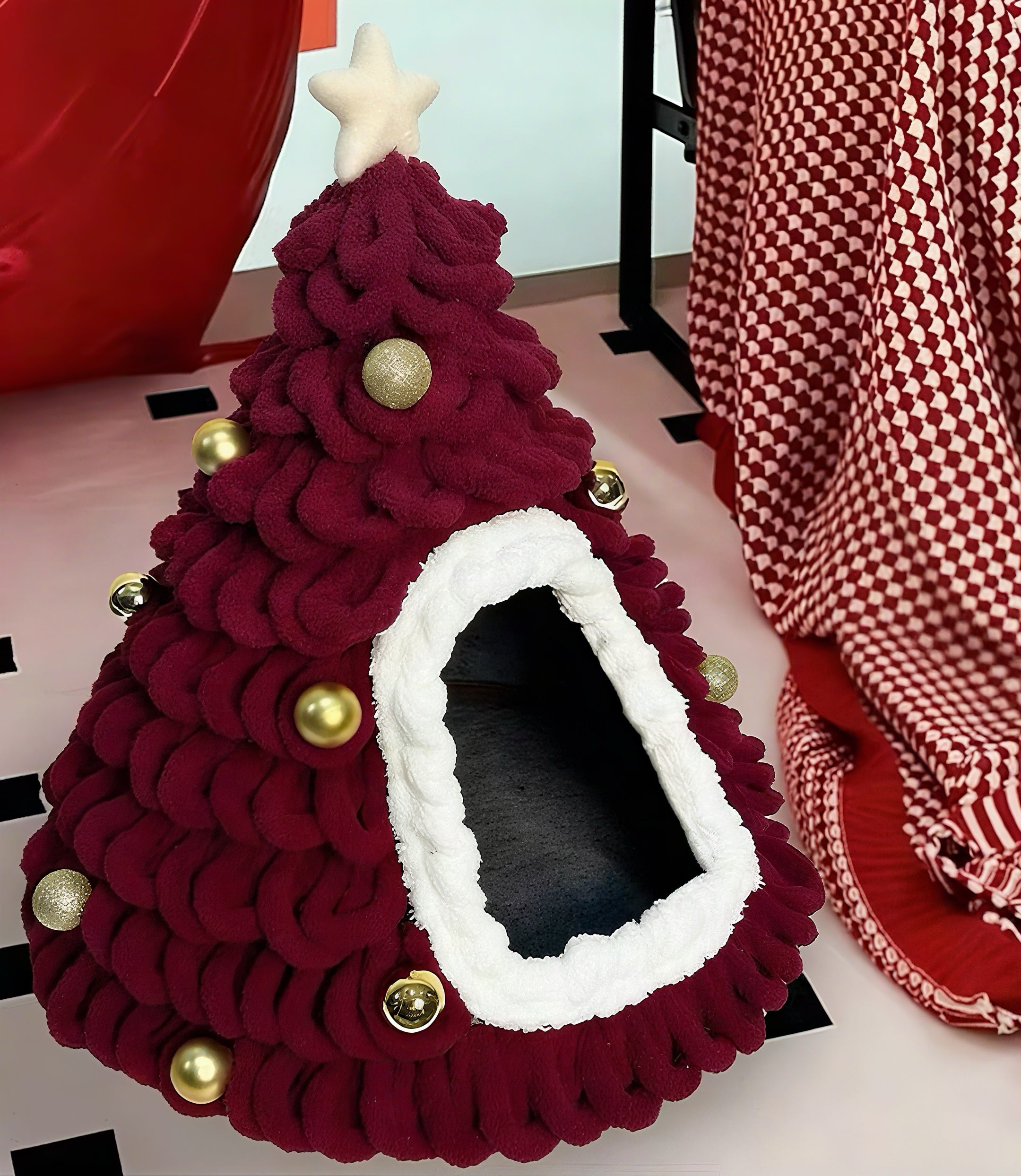 Christmas Tree Felt Cat Cave