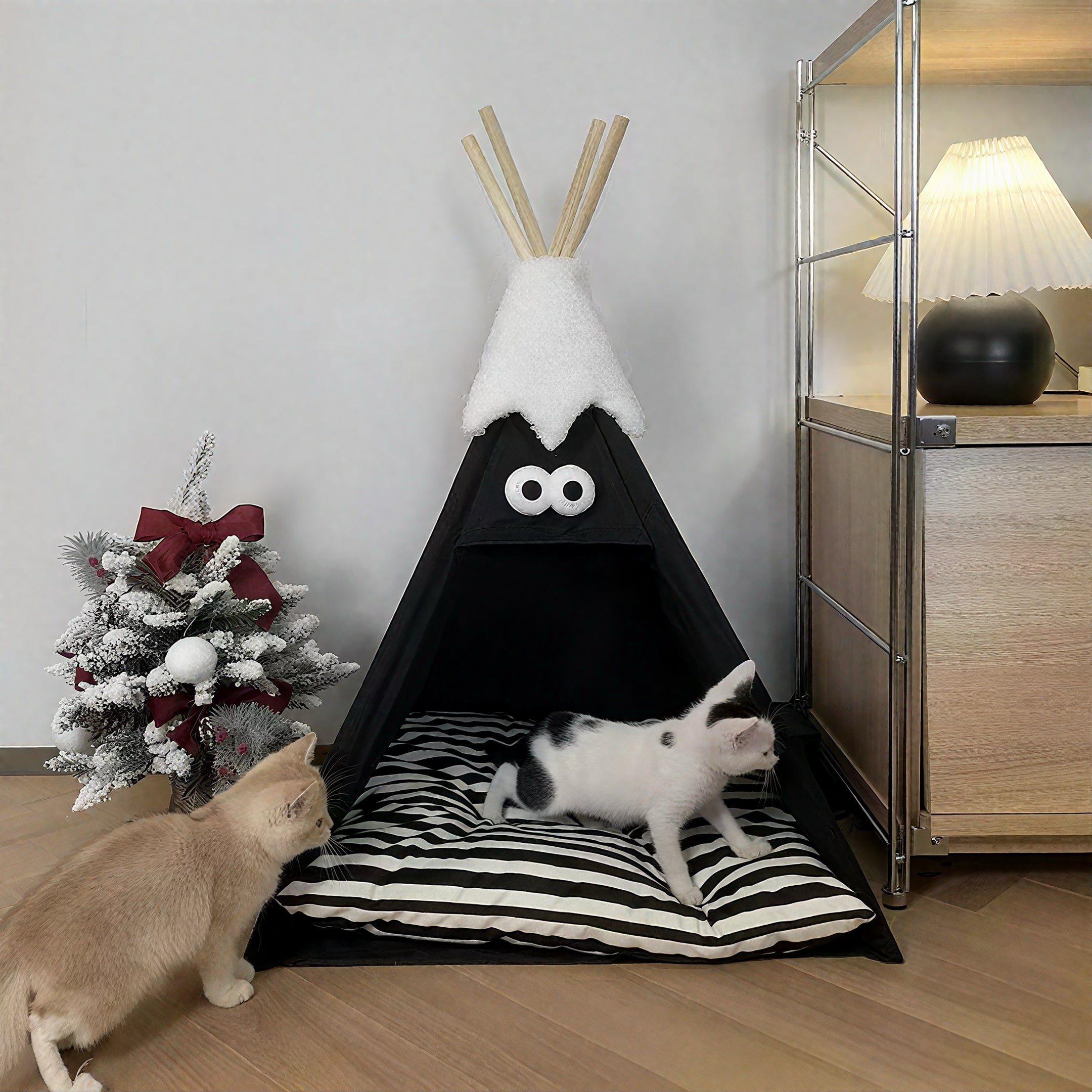 Snow-Cap Teepee Open-Style Pet Tent