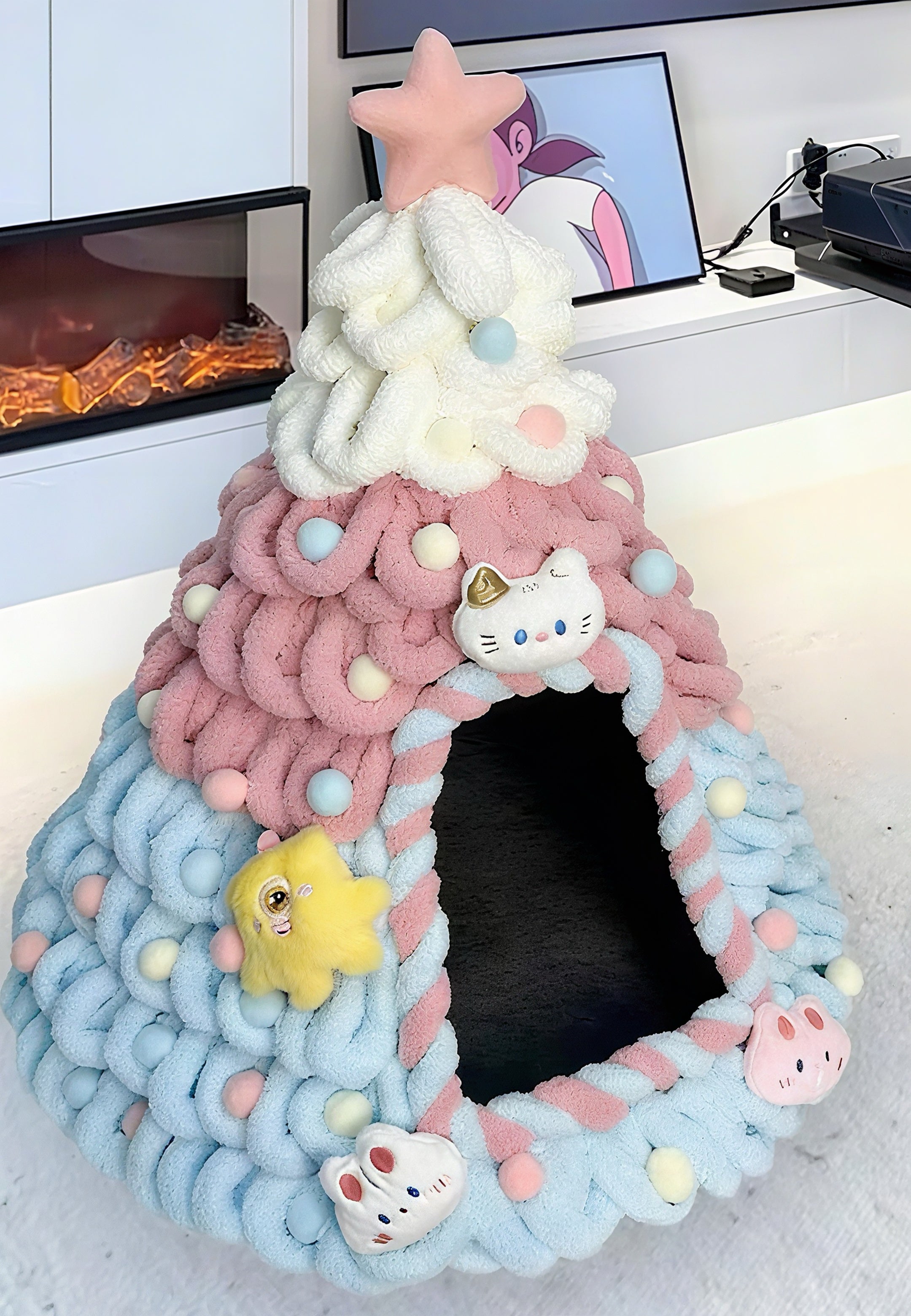 Christmas Tree Felt Cat Cave