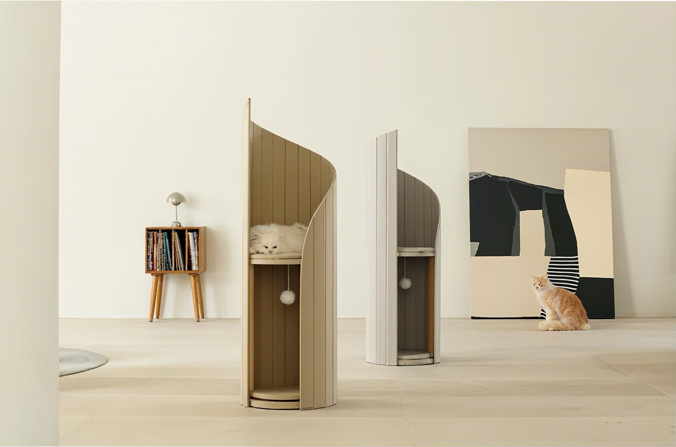 Modern Vertical Cat Tree Tower – Minimalist Indoor Cat Climbing Furniture